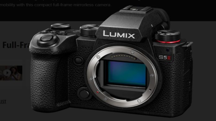 беззеркальная камера Panasonic Lumix S5II